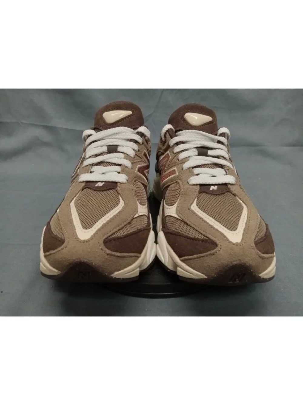New Balance 9060 (GS) Sneakers G9060SFP Brown Brown Boys Size 5 NEW IN BOX!